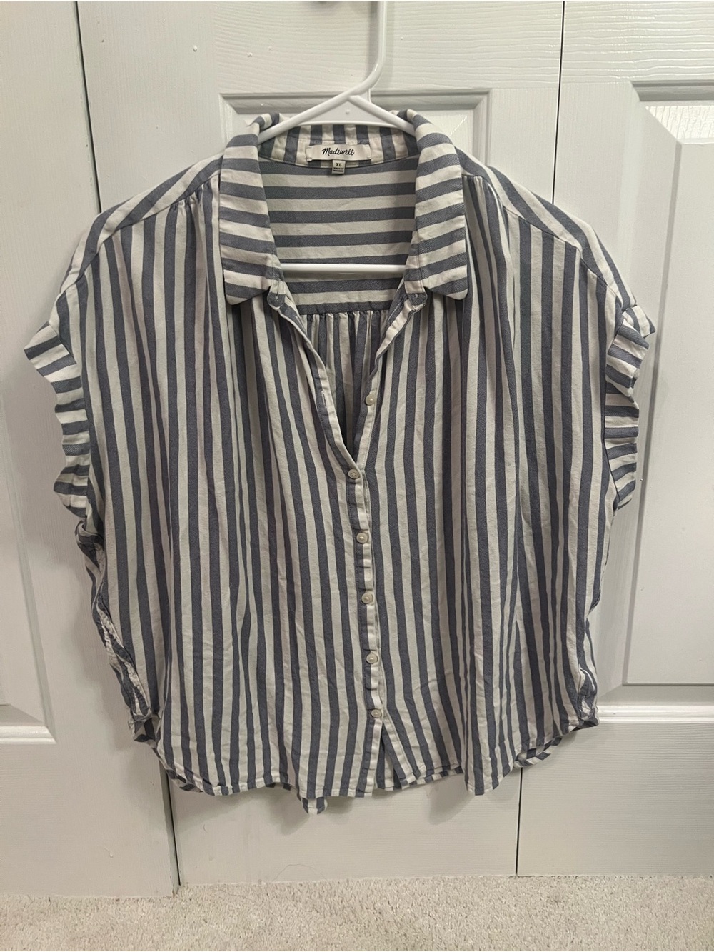 Madewell Blue and White Vertical-Stripe Button-Up Short Sleeve Shirt